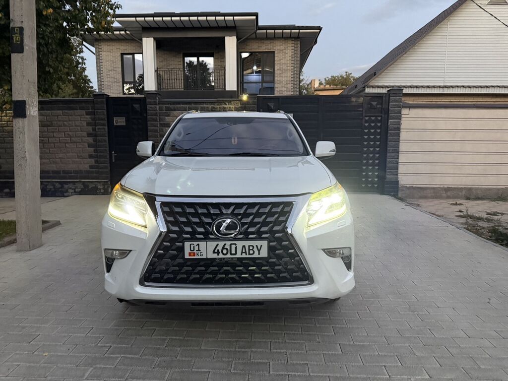 Lexus GX: 2017 г., 4.6 л, Бензин, Внедорожник: фото 2
