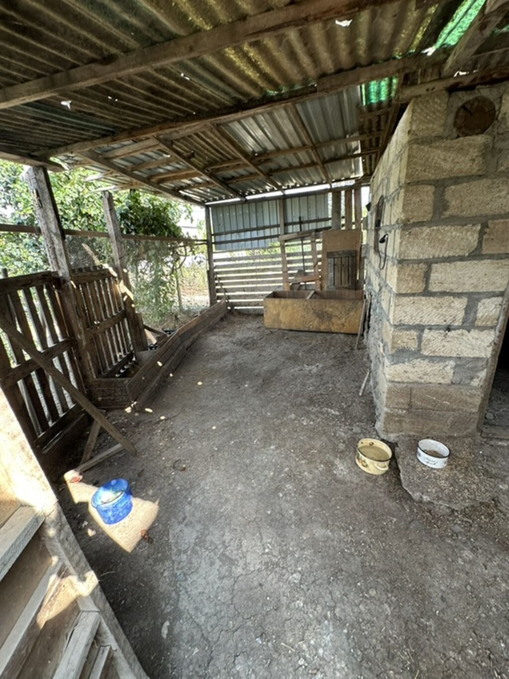 Satılır: 3 otaqlı həyət evi (fotoşəkillərdə) - Geniş dəhliz, taxta