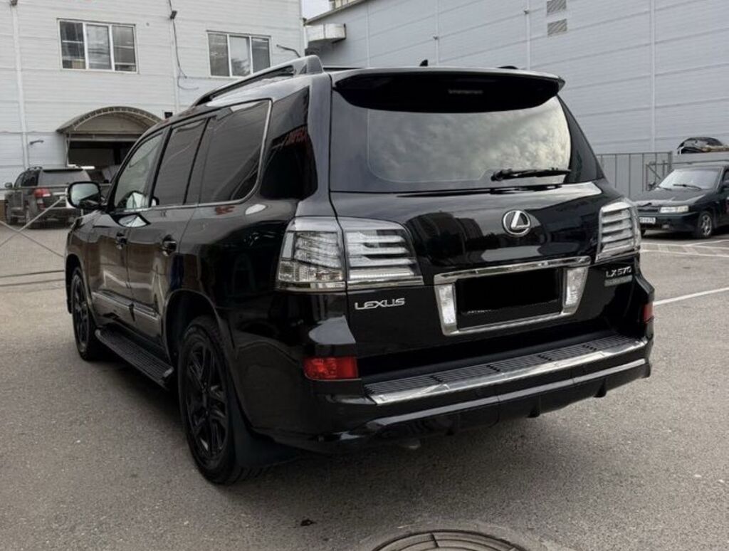 Lexus LX: 2015 г., 5.7 л, Автомат, Бензин, Внедорожник: фото 2