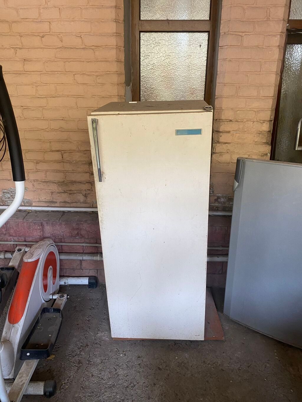 Старый, советский (Минск) холодильник нерабочий. | 1500 KGS ...