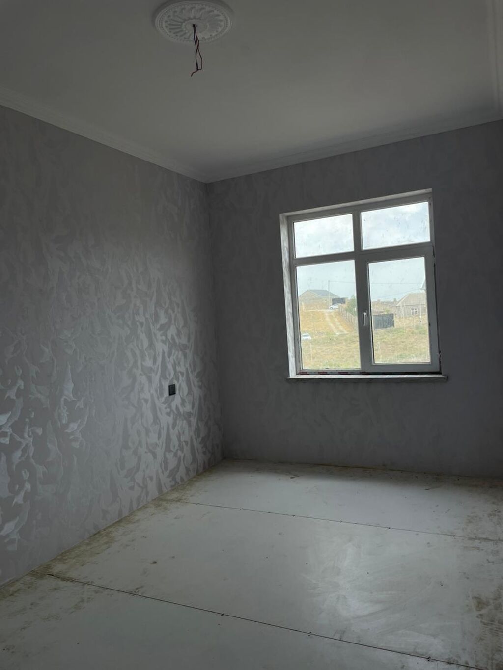 Hökməli 2 otaqlı, 81 kv. m, Yeni təmirli