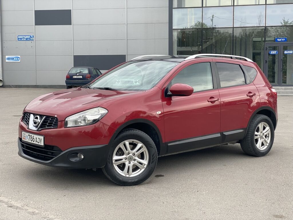 Nissan Qashqai: 2010 г., Бензин, Кроссовер: фото 1