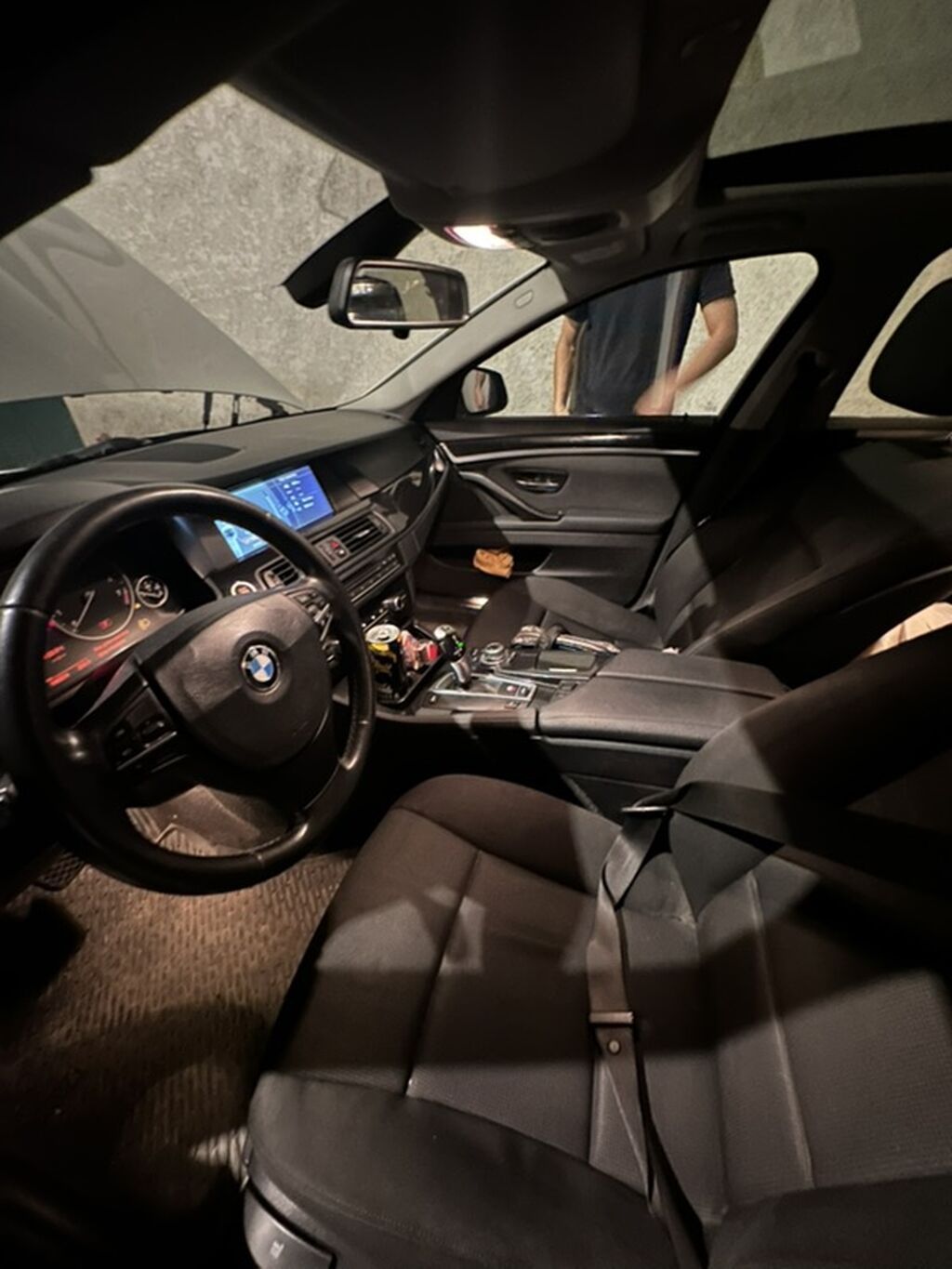 BMW 5 series: 2010 г., 3 л, Автомат, Бензин, Седан: фото 3