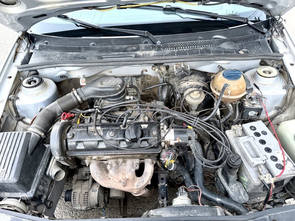 Volkswagen Golf: 1994 г., 1.6 л, Механика, Бензин, Хэтчбэк: фото 7