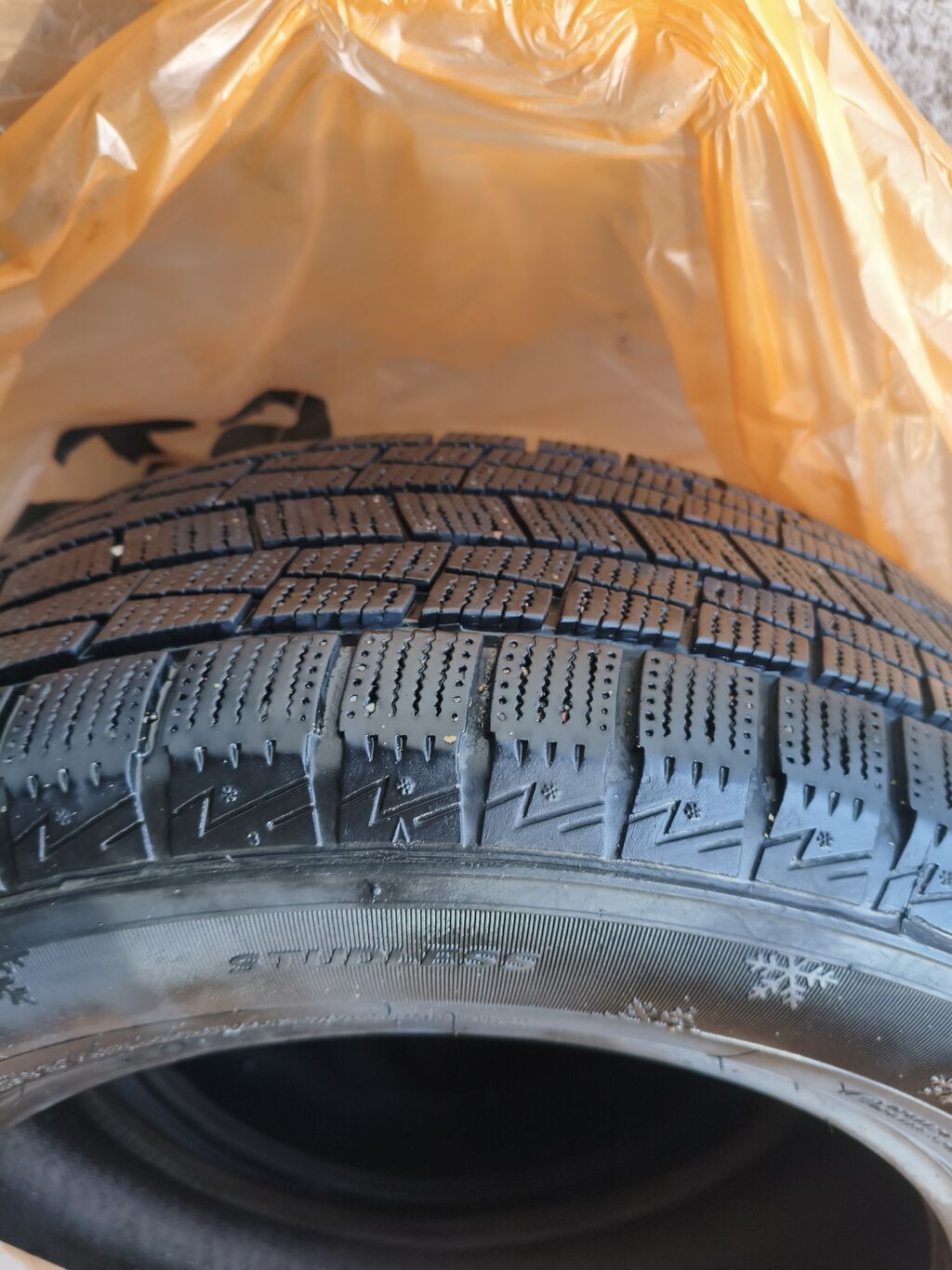 Зимние шины GOFORM 215/60 R16 95T 3 штуки Зимних 1 летний за все 3 т: фото 2