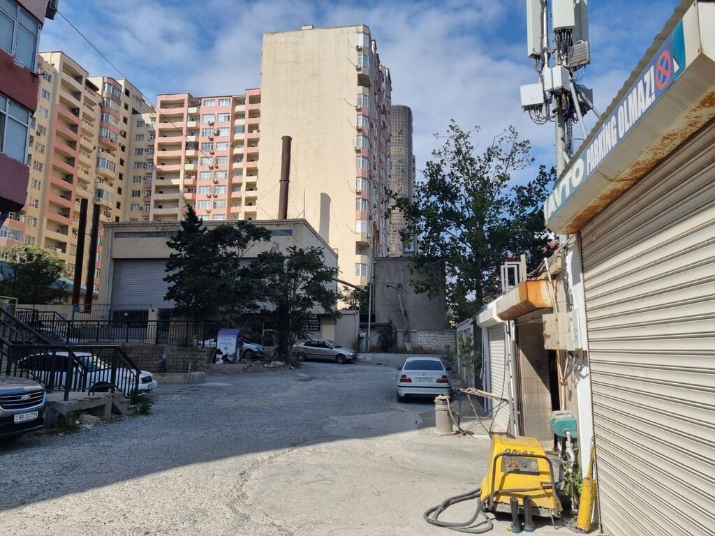28 kv. m, 4 * 7 * 3 Daş Su