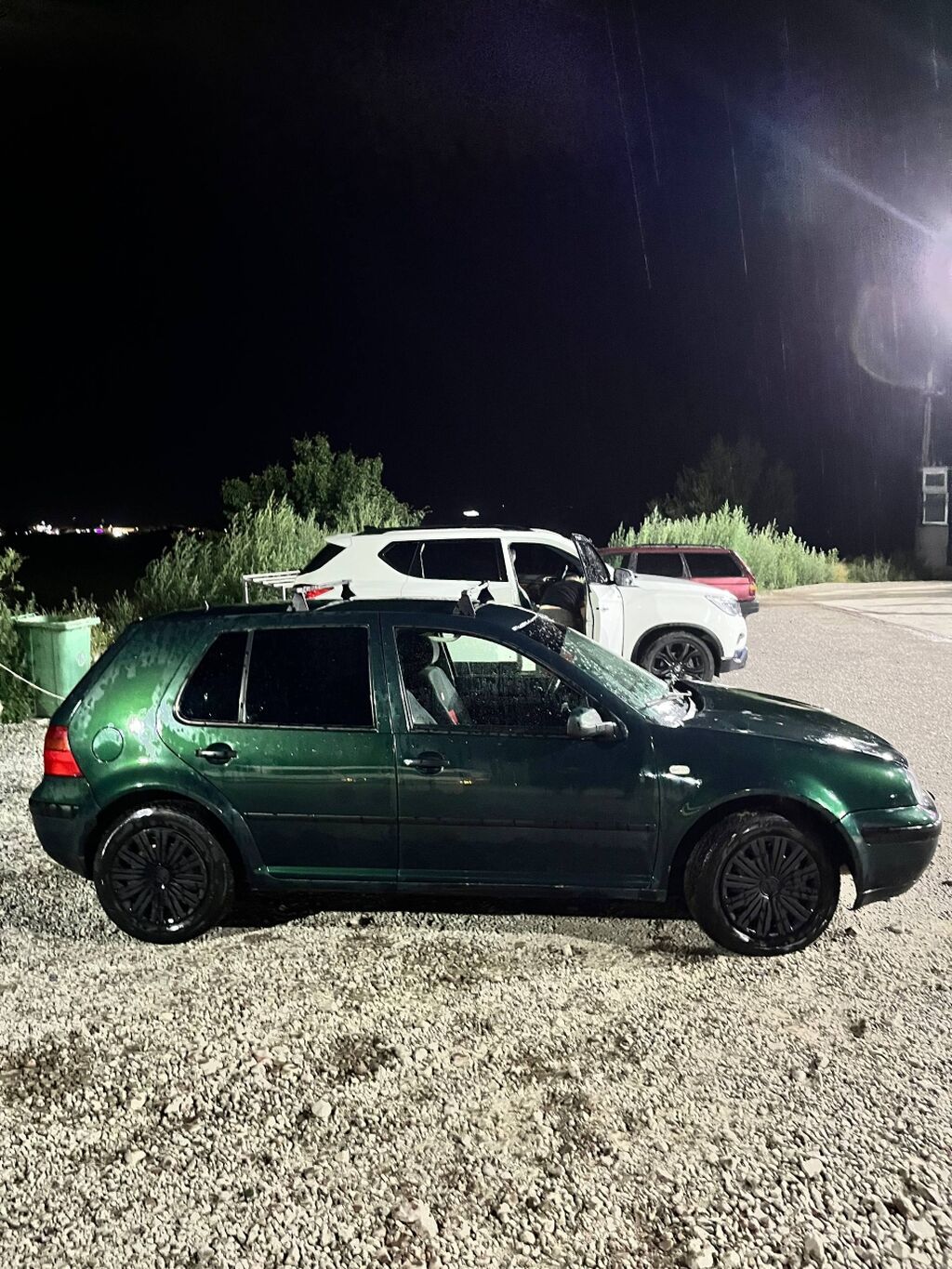 Volkswagen Golf: 1998 г., 1.6 л, Механика, Хэтчбэк: фото 3