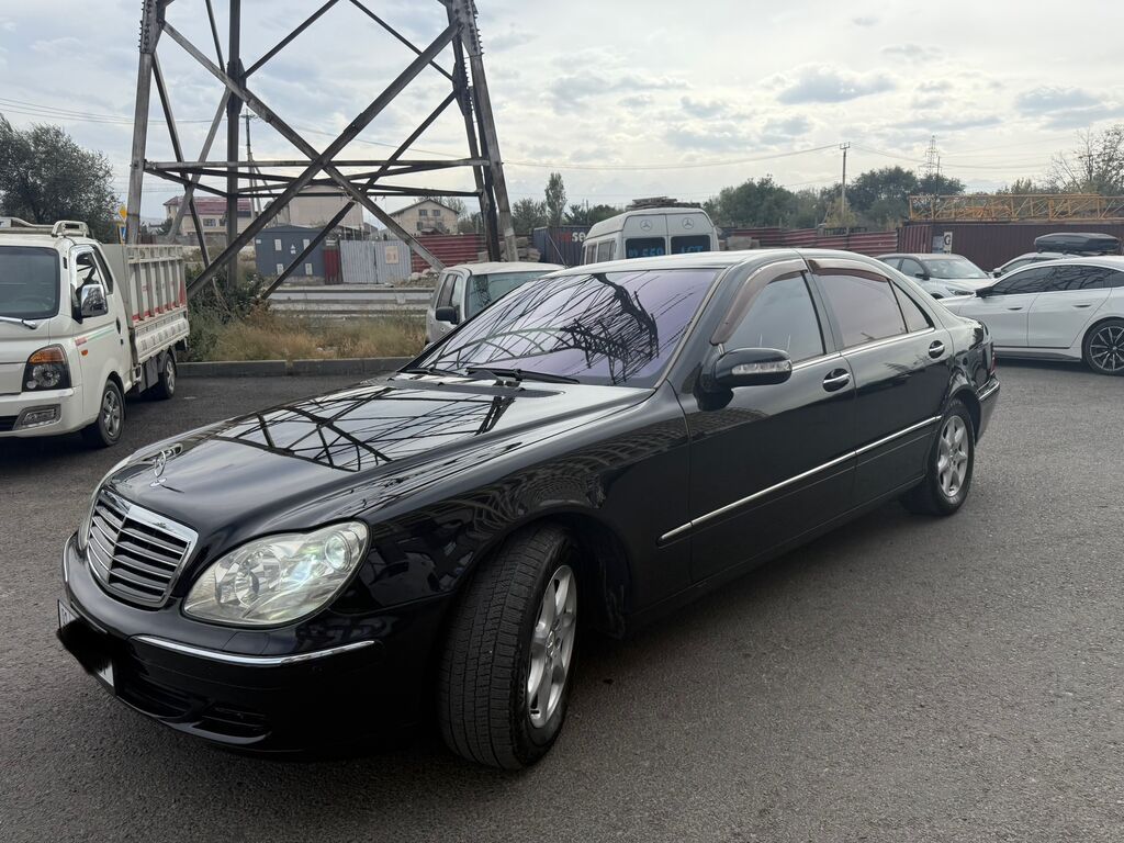 Mercedes-Benz 220: 2004 г., 5 л, Автомат, Бензин, Седан: фото 3