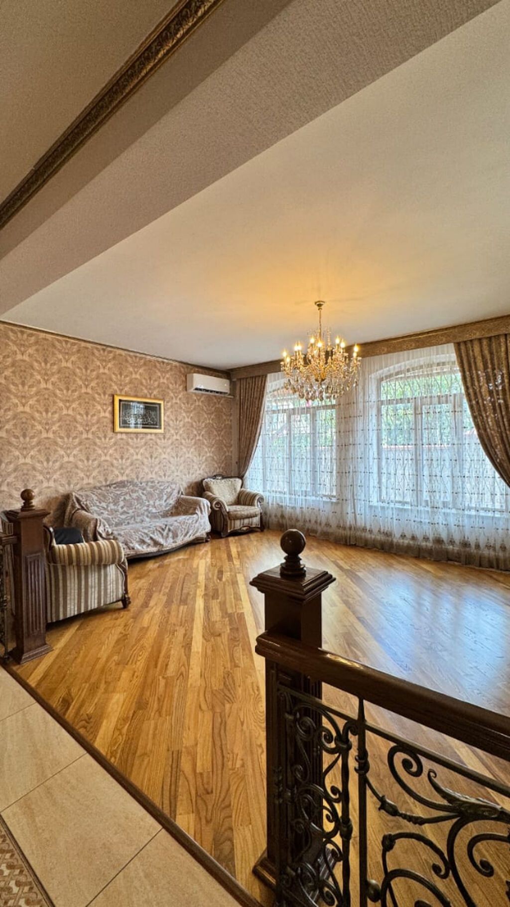 Продаётся особняк в центре Бишкека Панфилова / Жибек Жолу 311 м²: фото 2