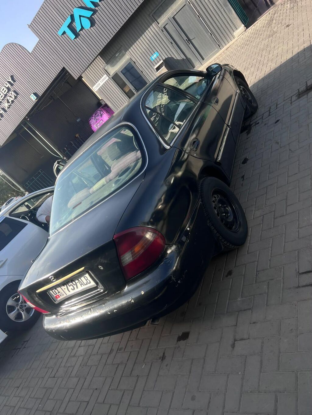 Hyundai Sonata: 1998 г., Автомат, Седан: фото 6