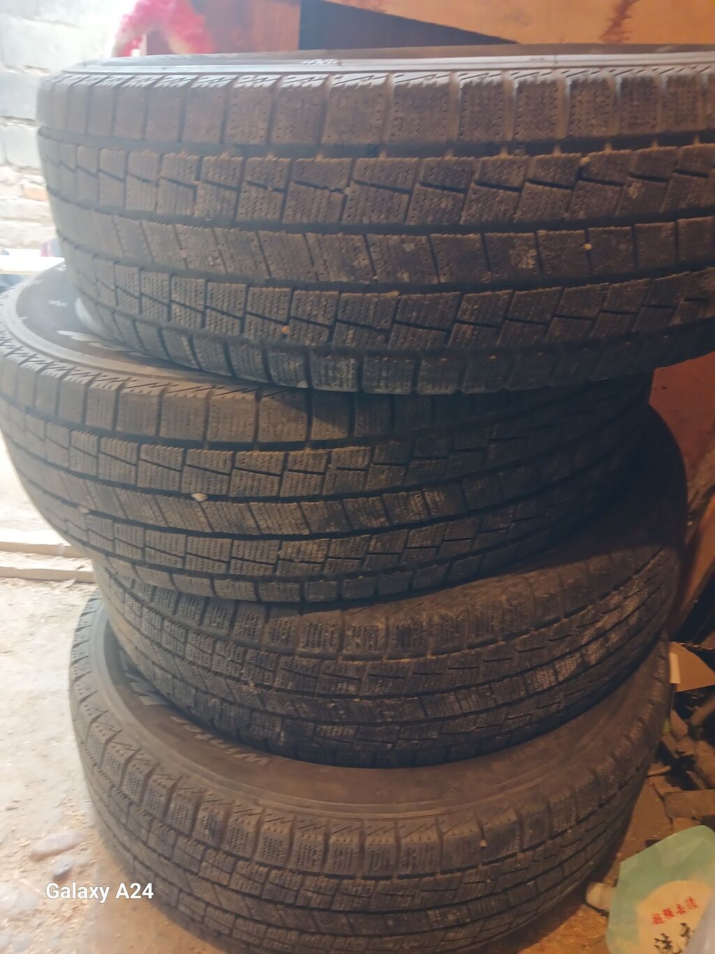 Комплект зимних шин GoodYear UltraGrip Ice (Ice Storm) — 4 шт. -: фото 1