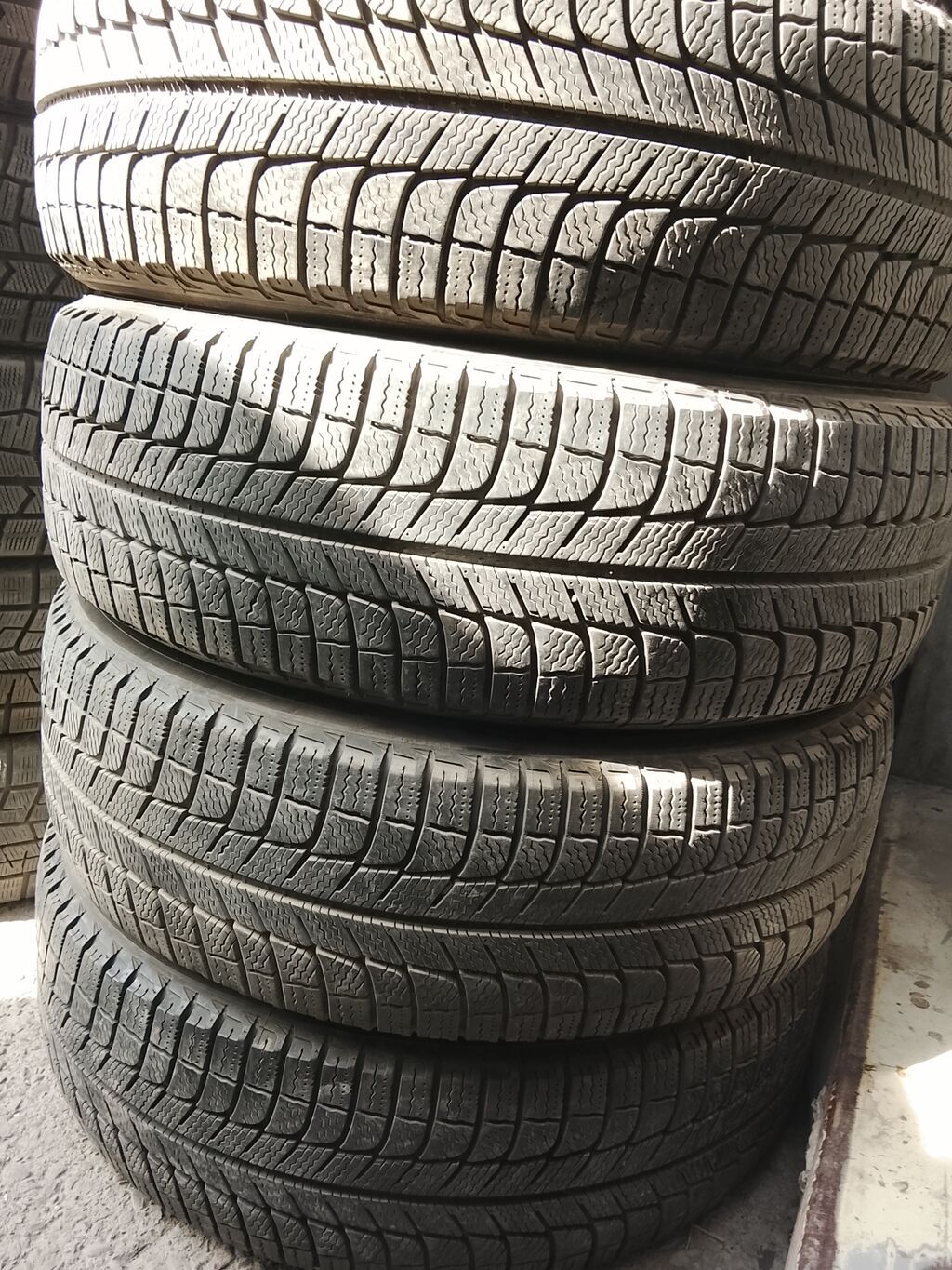 Шины 215 / 65 / R 17, Зима, Б/у, Комплект, Легковые, Michelin