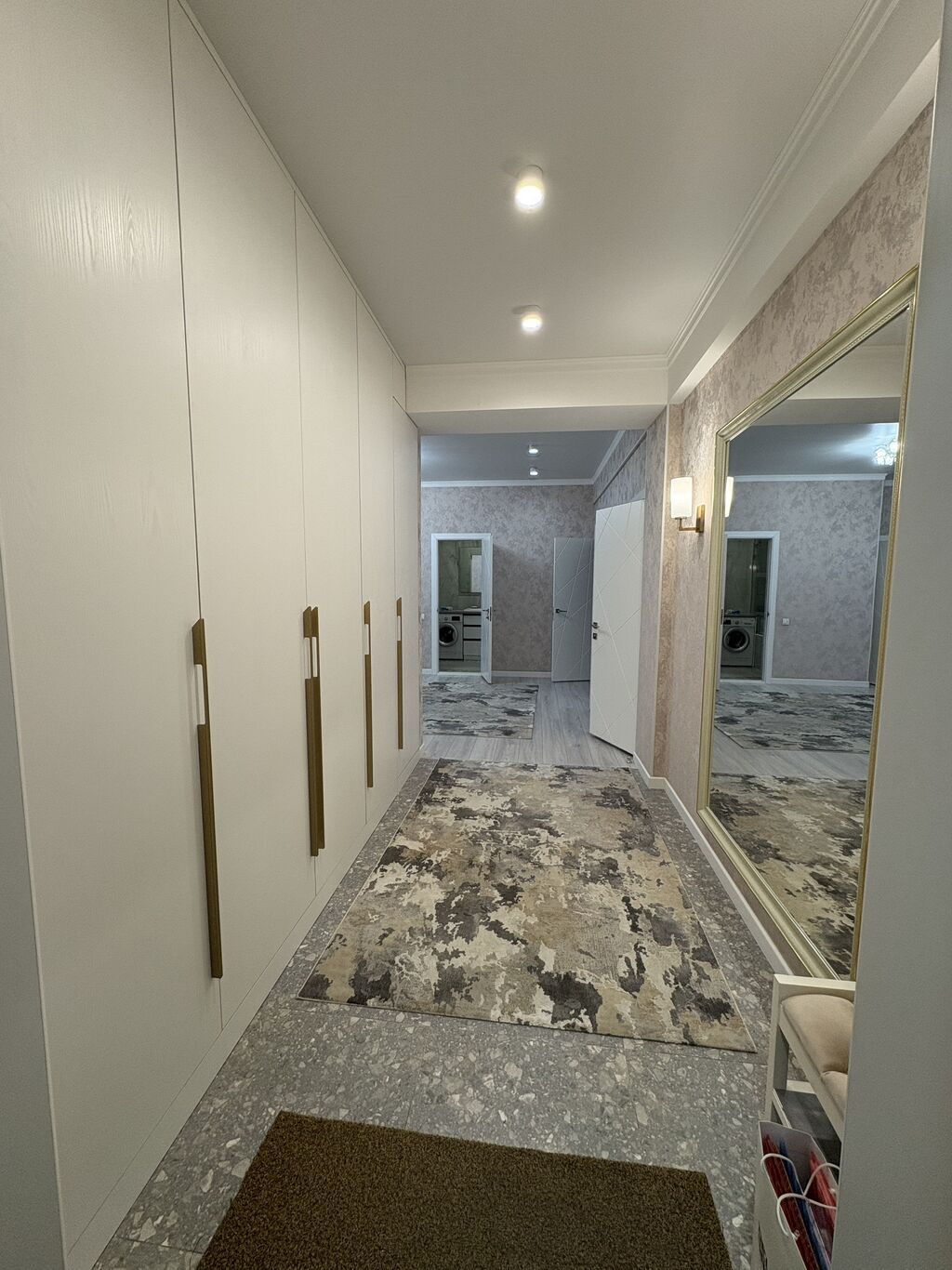 3 комнаты, 137 м², Караван ТРЦ Элитка, 13 этаж, Дизайнерский ремонт: фото 2