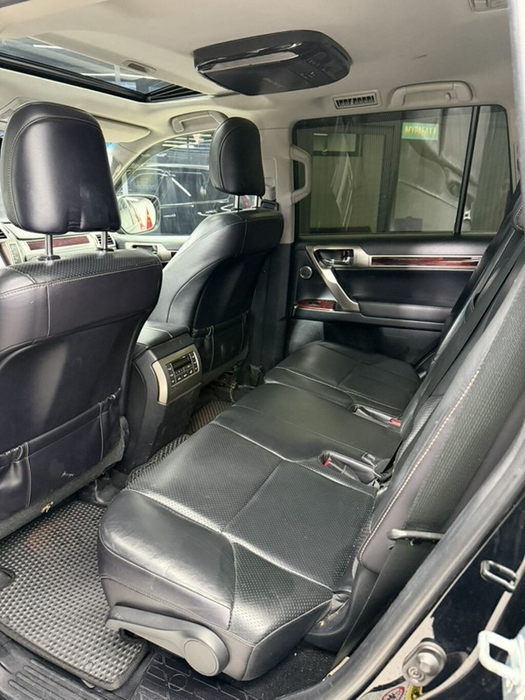 Lexus GX: 2011 г., 4.6 л, Автомат, Бензин, Внедорожник: фото 4