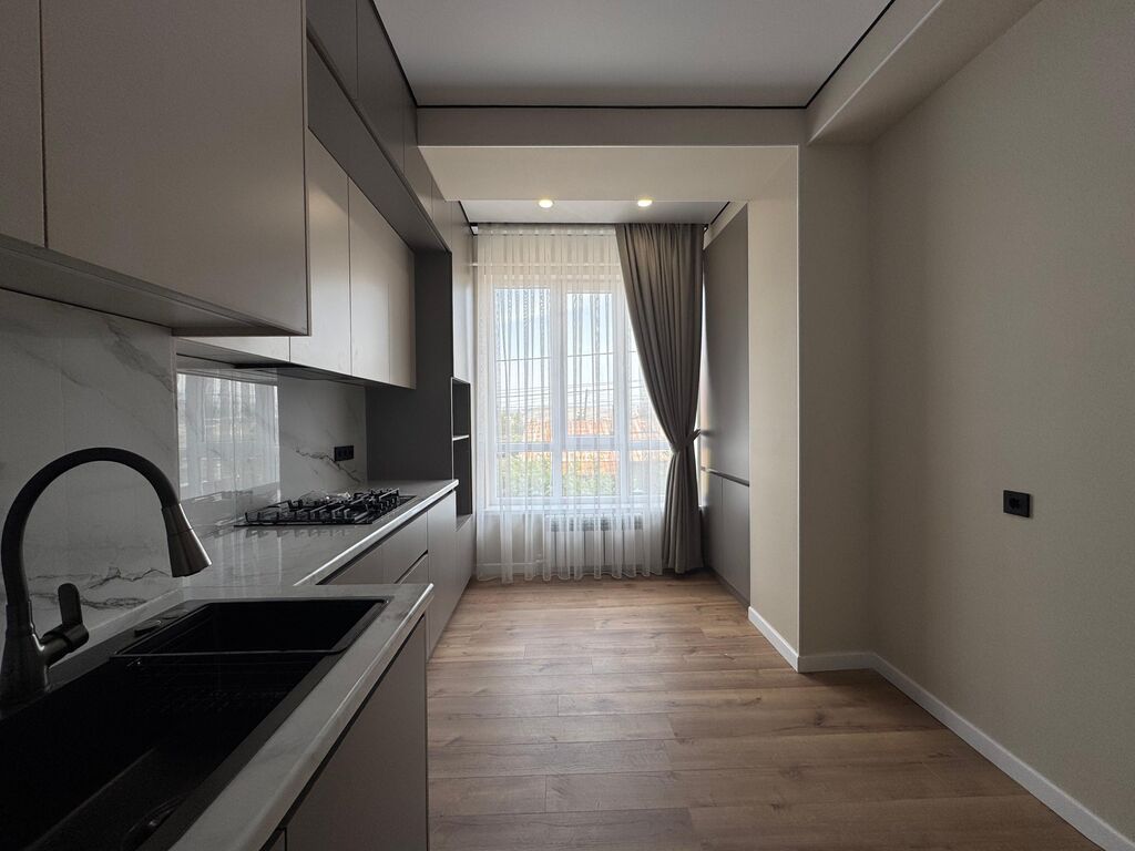 2 комнаты, 67 м², Элитка, Пишпек Элитка, 2 этаж, Евроремонт: фото 2