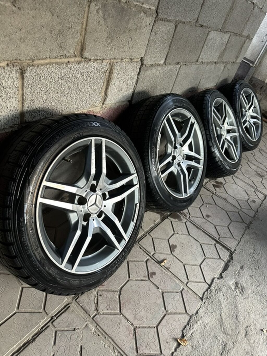 Продаю оригинальные диски с резиной на Мерседес 215/50/17 в хорошем: фото 5