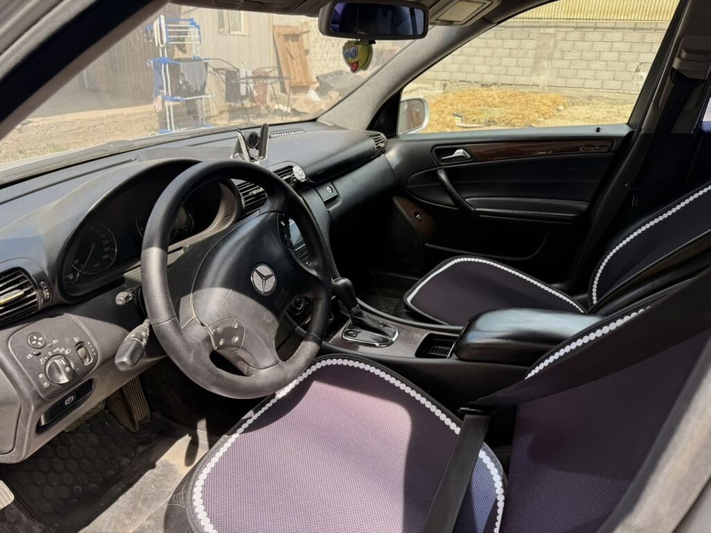 Mercedes-Benz C-Class: 2004 г., 2 л, Автомат, Бензин, Седан: фото 4