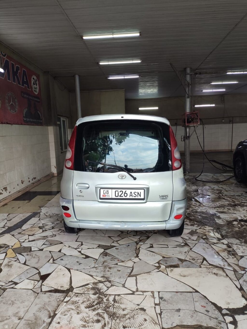 Toyota Yaris Verso: 2000 г., 1.3 л, Механика, Бензин, Универсал: фото 6