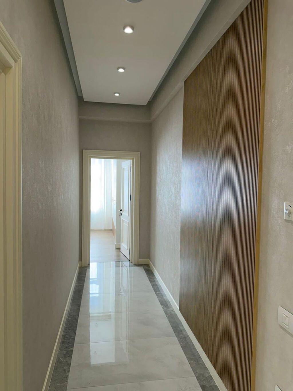 3 otaqlı, 166 kv. m