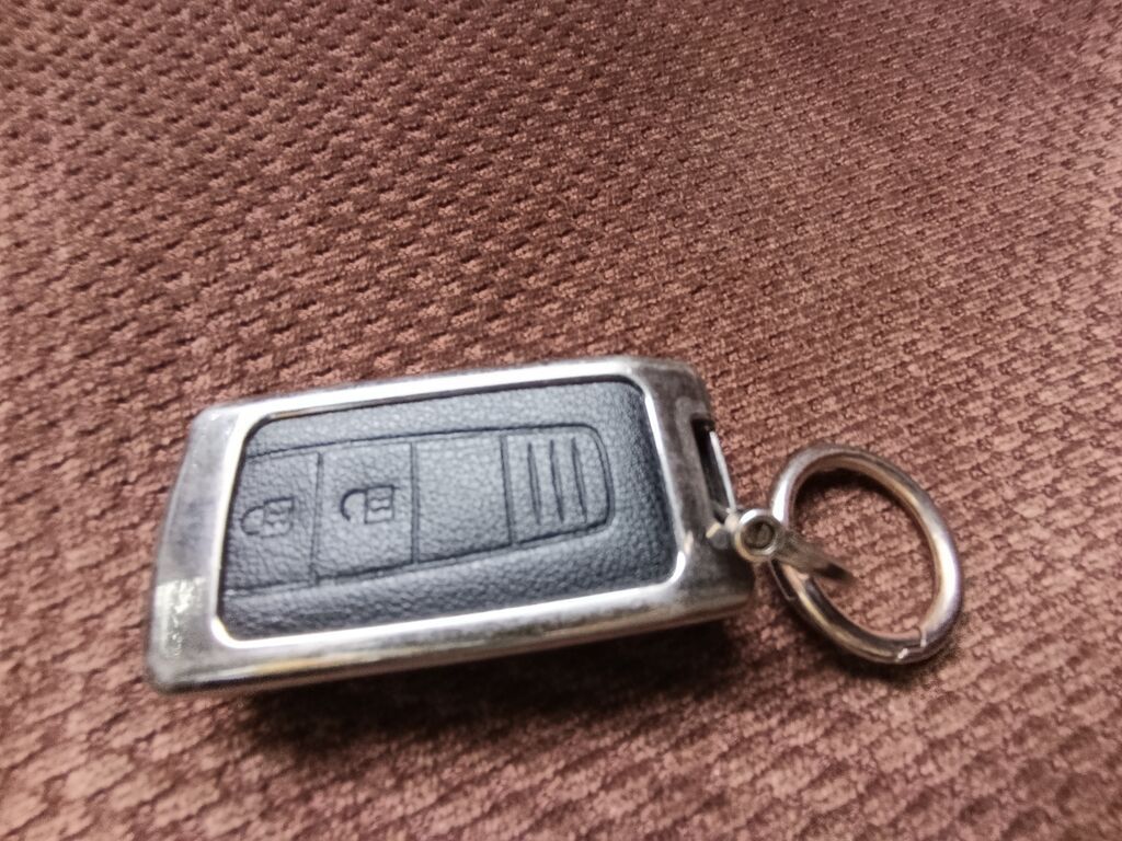 Toyota Prius: 2005 г., 1.5 л, Вариатор, Гибрид, Хэтчбэк: фото 7