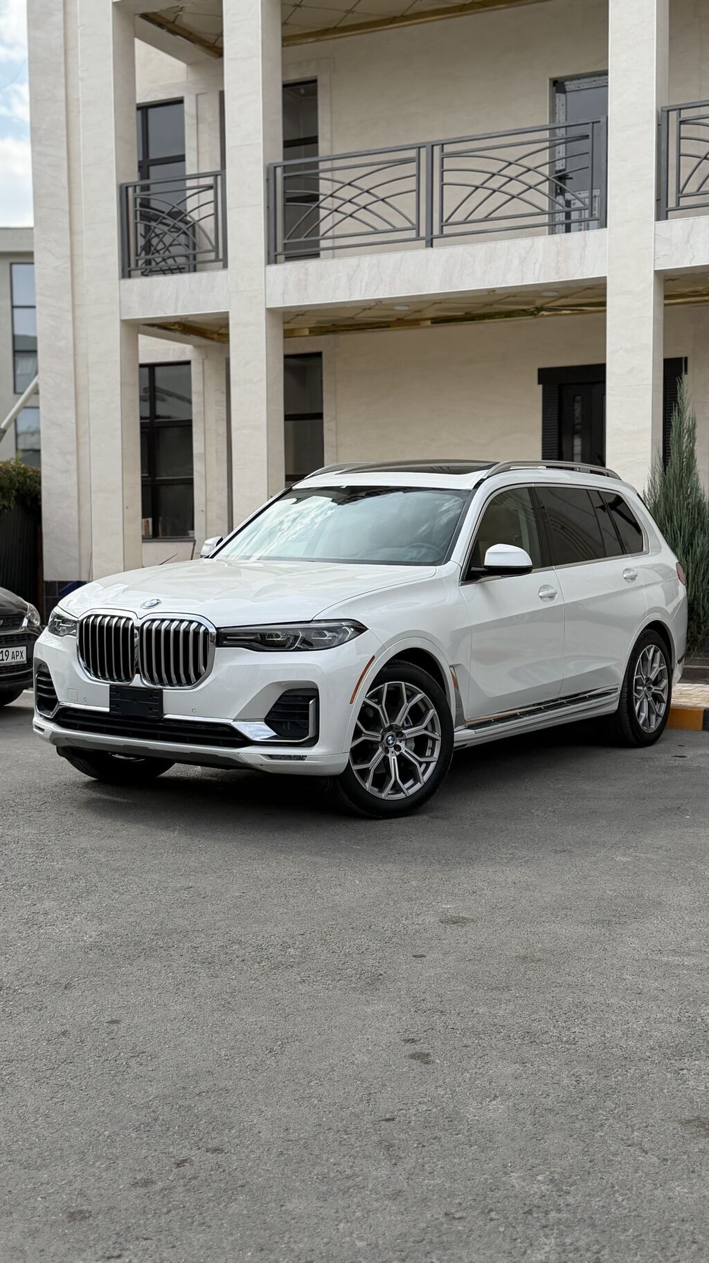 BMW X7: 2019 г., 3 л, Автомат, Бензин, Кроссовер: фото 3