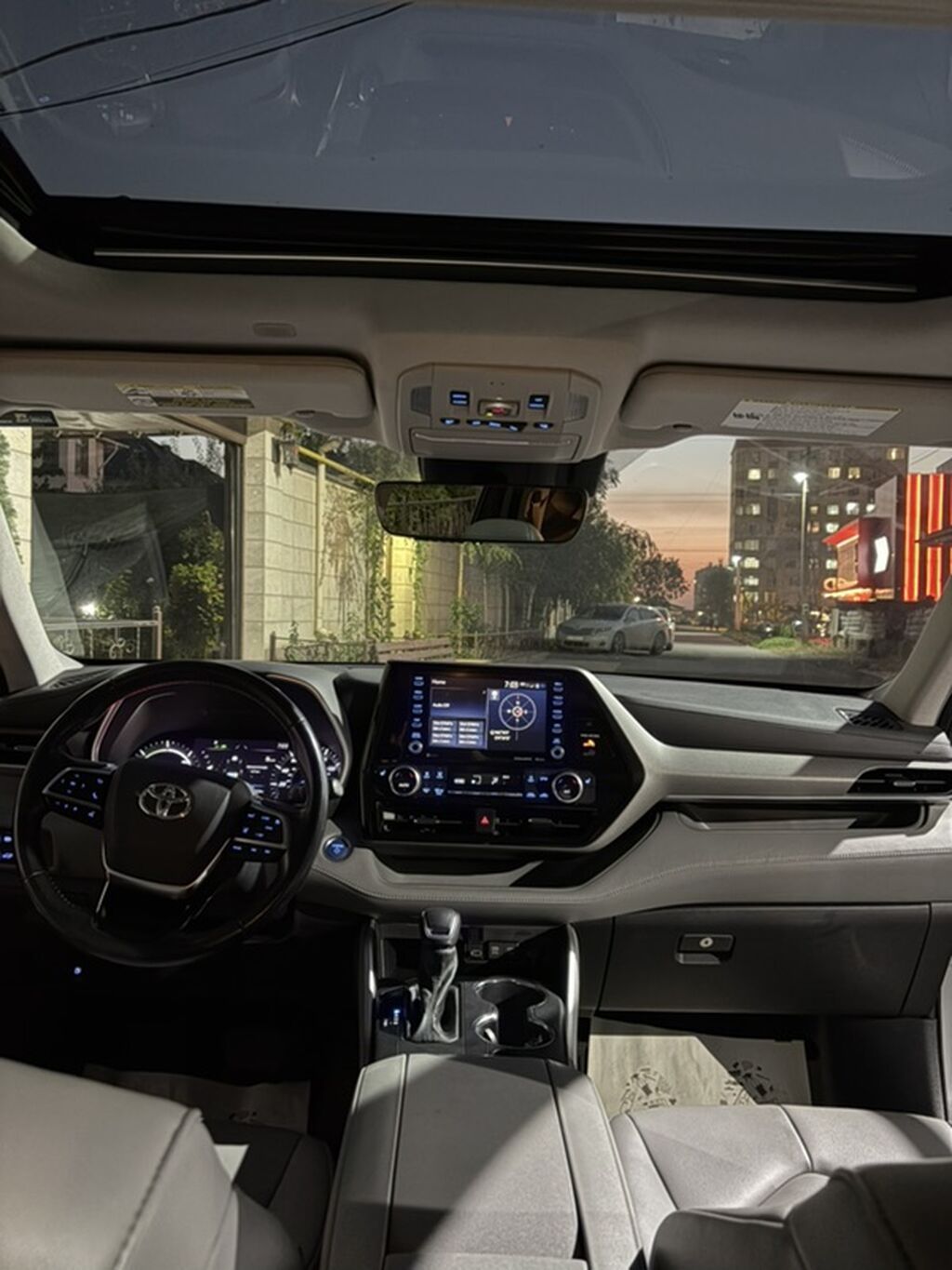 Toyota Highlander: 2021 г., Гибрид, Кроссовер: фото 5