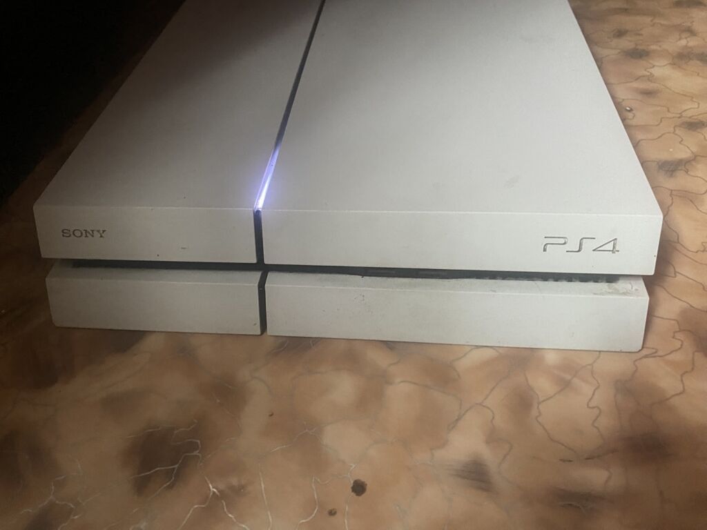 PlayStation 4 Slim Продам PlayStation 4 Slim Консоль полностью: фото 1