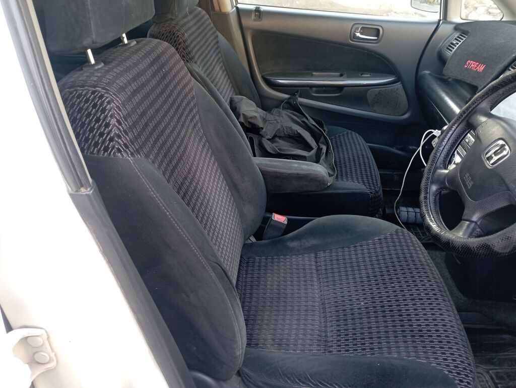 Honda Stream: 2001 г., 2 л, Автомат, Бензин, Минивэн: фото 1