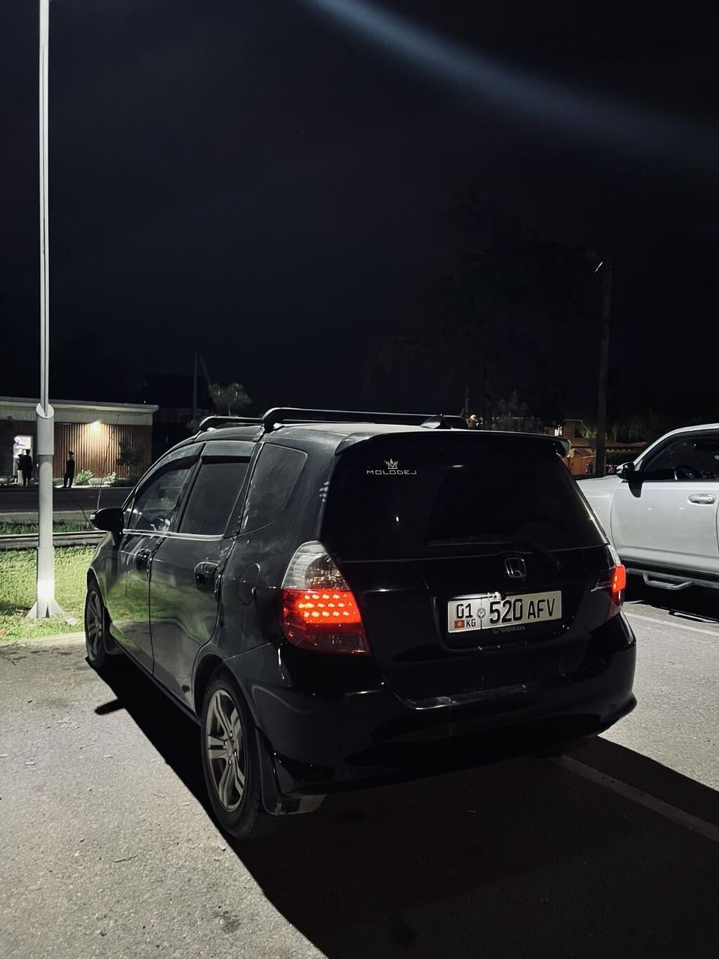 Honda Jazz: 2008 г., 1.3 л, Вариатор, Бензин, Хэтчбэк: фото 2