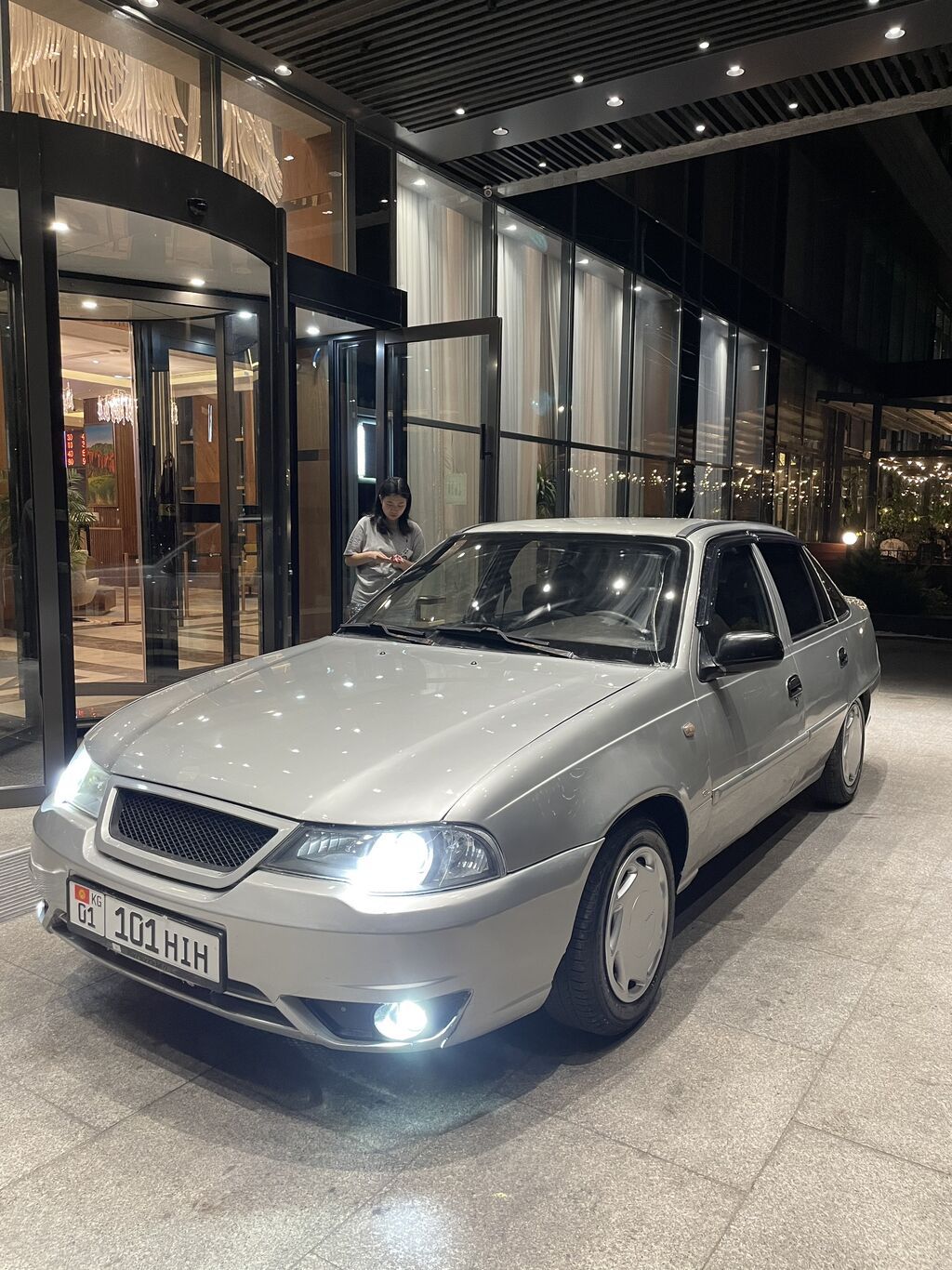 Daewoo Nexia: 2009 г., 1.6 л, Механика, Бензин, Седан: фото 3