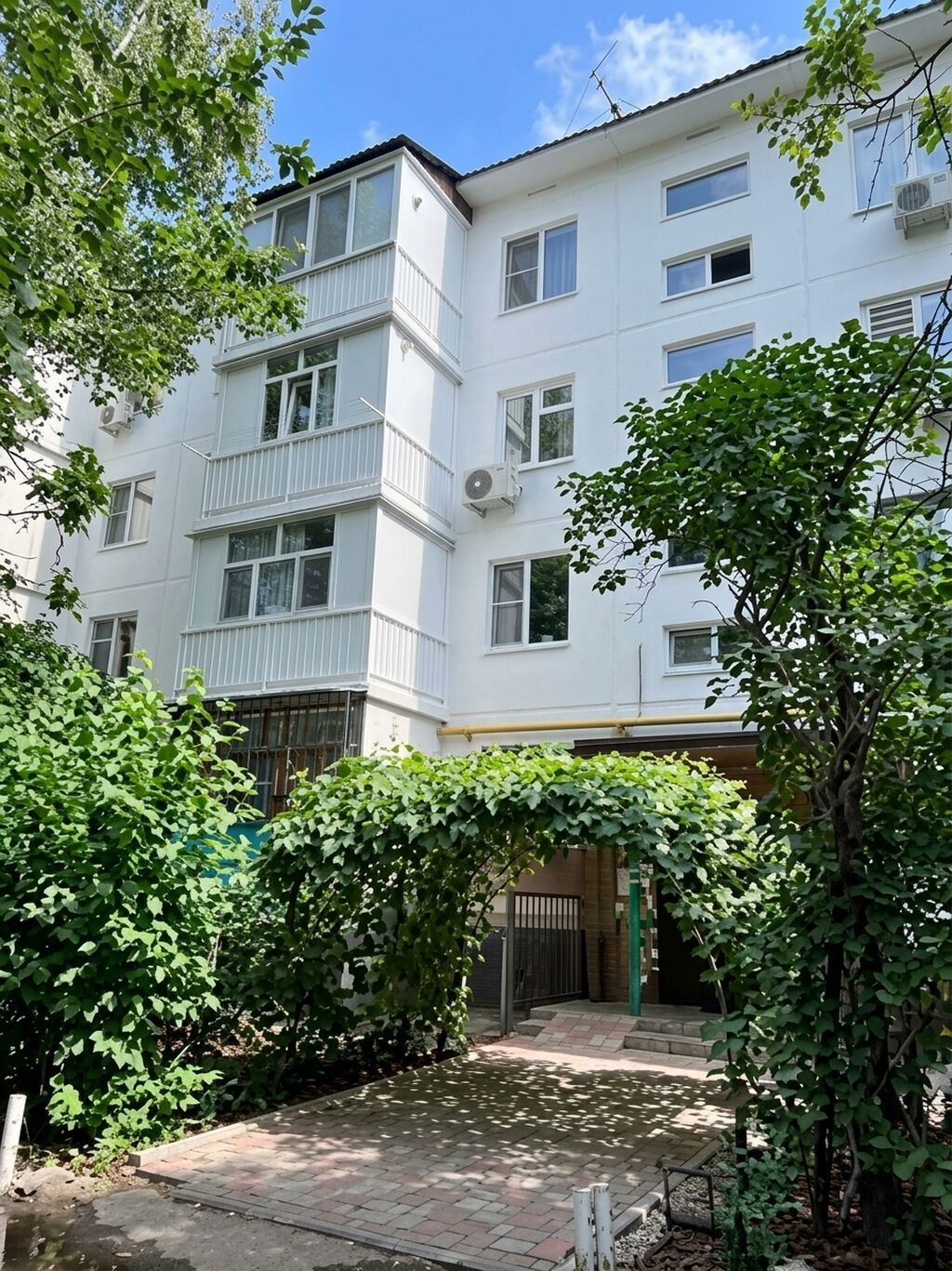 1 комната, 35 м², 6 мкр 104 серия, 2 этаж, Дизайнерский ремонт