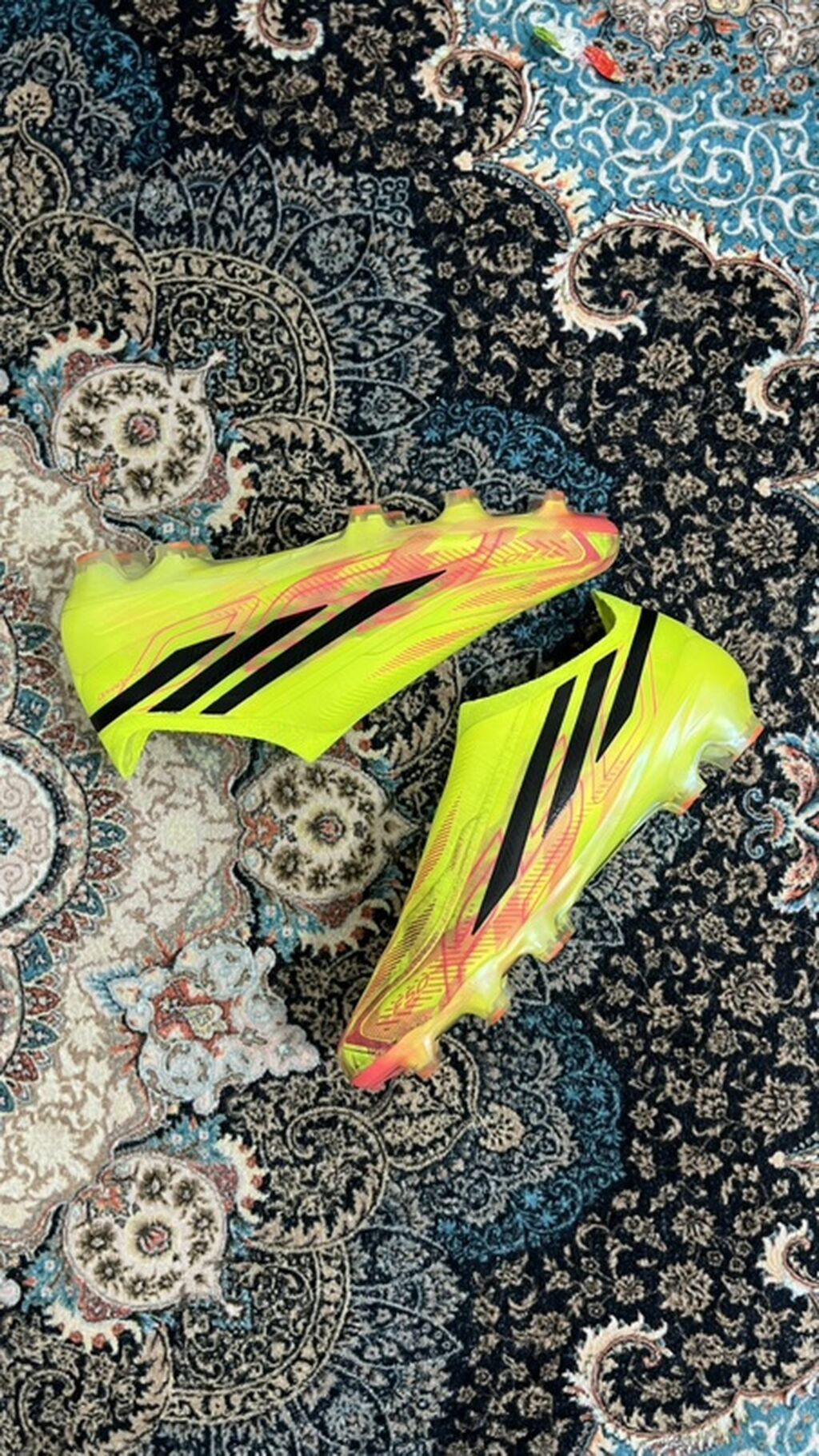 Футбольные бутсы Adidas X Speedflow (линейка X) для натурального: фото 2