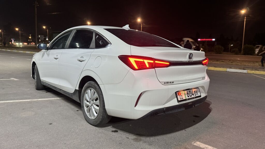Changan Eado: 2022 г., Автомат, Электромобиль, Седан: фото 3