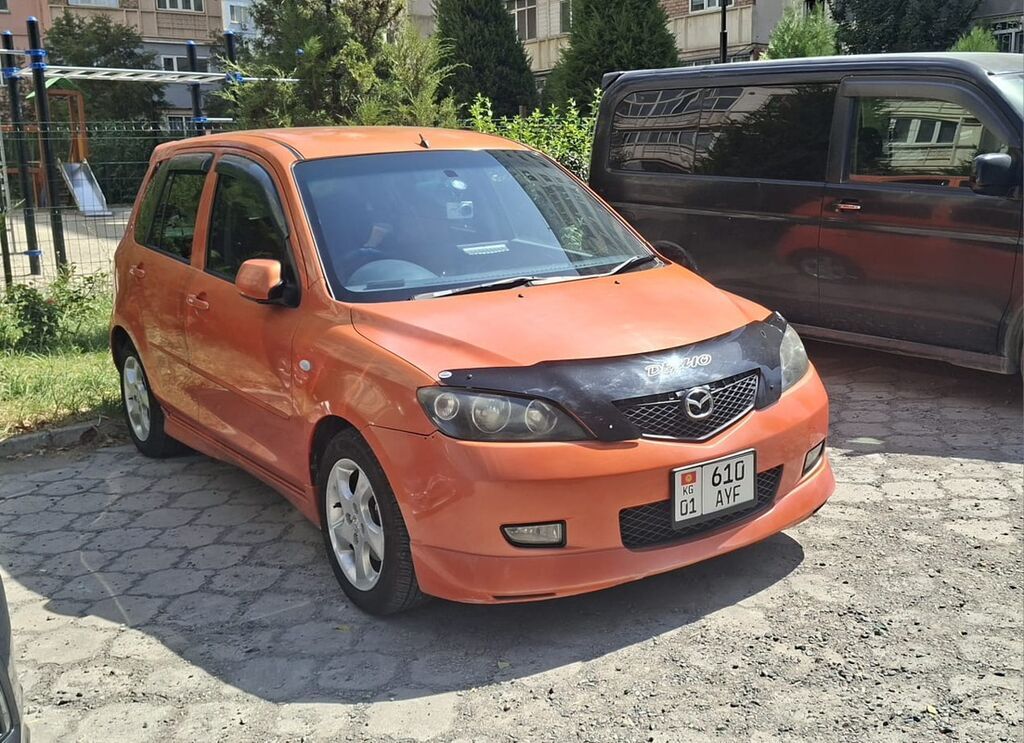 Mazda Demio: 2002 г., 1.5 л, Автомат, Бензин, Хэтчбэк: фото 4