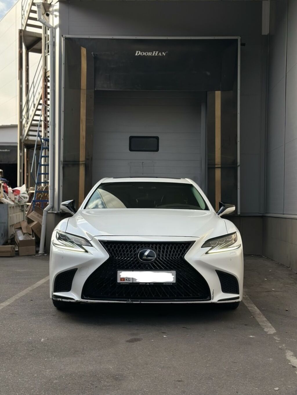 Lexus LS: 2018 г., 3.5 л, Автомат, Гибрид, Седан: фото 1