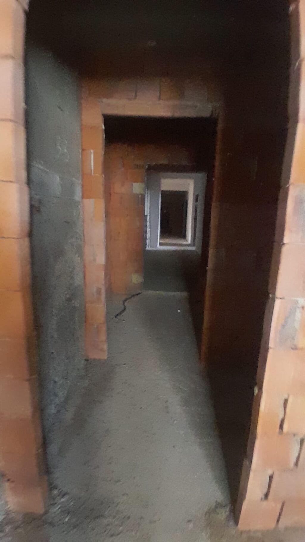 5 otaqlı, Yeni tikili, 122 kv. m