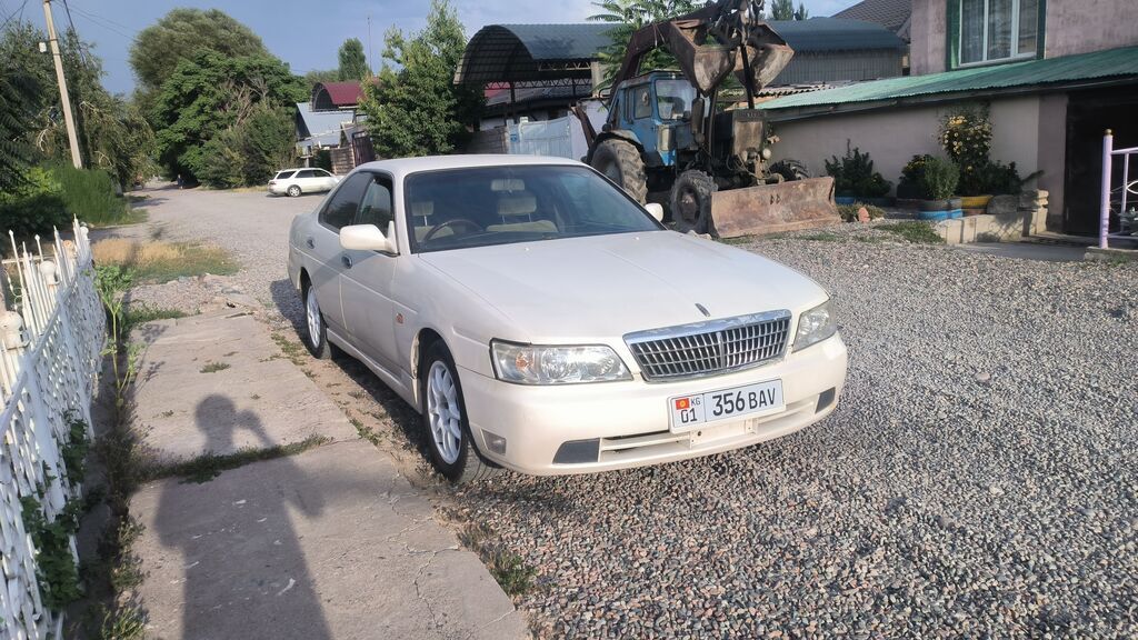 Nissan Laurel: 2003 г., 2 л, Автомат, Газ, Седан: фото 1