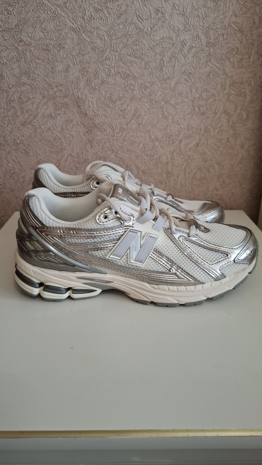 Кроссовки New Balance Новые оригинал размеры 38,39 .ЦЕНА: 10000сом: фото 2