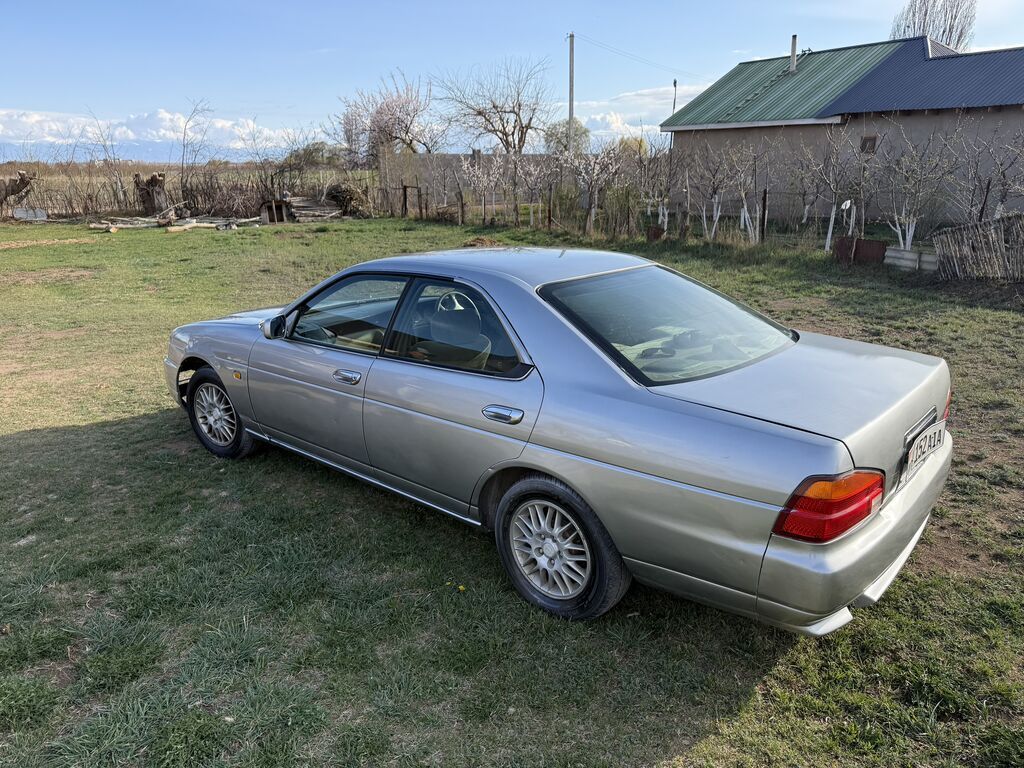 Nissan Laurel: 1997 г., 2 л, Автомат, Бензин, Седан: фото 4