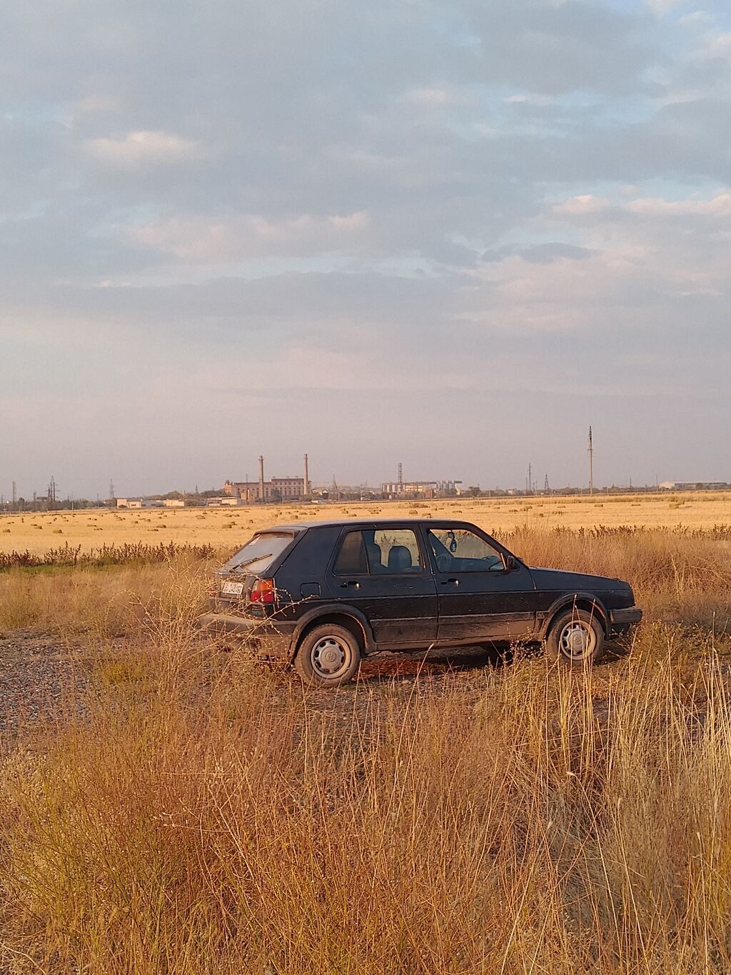Volkswagen Golf: 1990 г., 1.8 л, Механика, Бензин, Хэтчбэк: фото 4