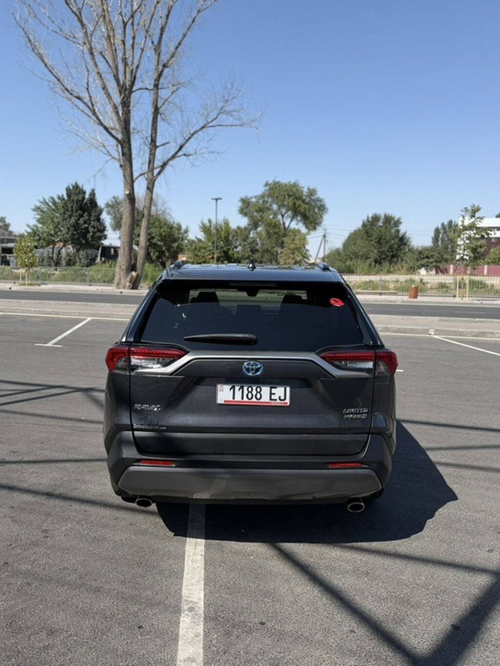 Toyota RAV4: 2021 г., 2.5 л, Гибрид, Кроссовер: фото 5