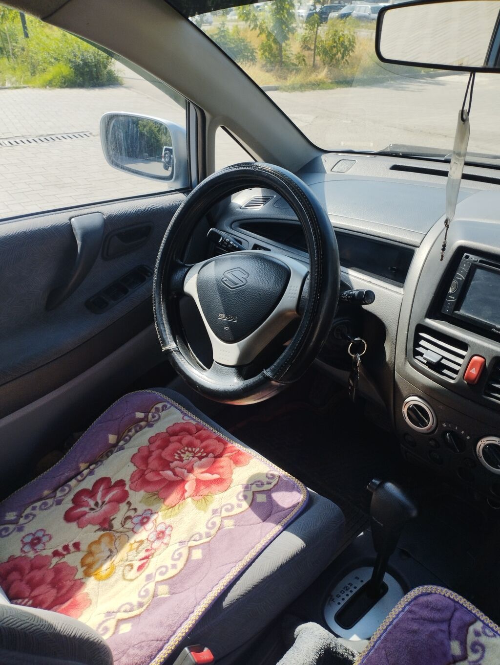 Suzuki Liana: 2001 г., 1.6 л, Автомат, Бензин, Хэтчбэк — фото 6
