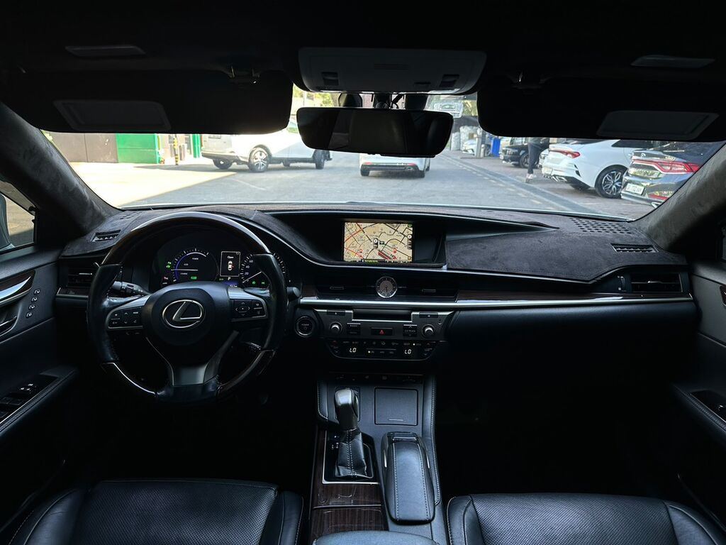 Lexus ES: 2017 г., 2.5 л, Автомат, Гибрид, Седан: фото 7