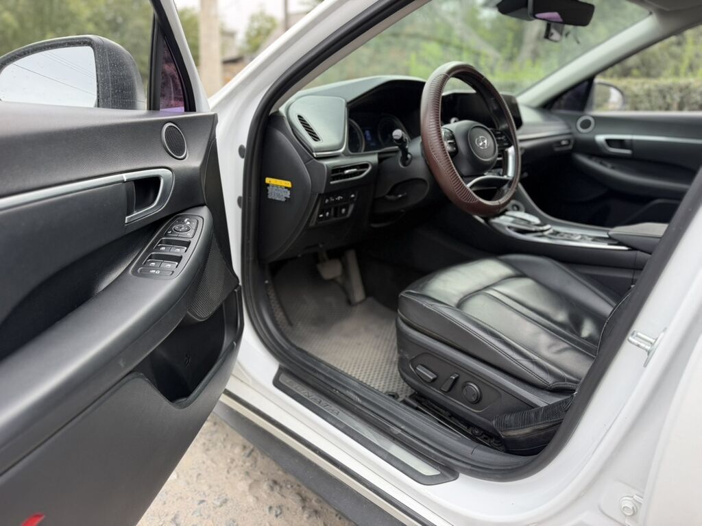 Hyundai Sonata: 2019 г., 2 л, Автомат, Газ, Седан: фото 7