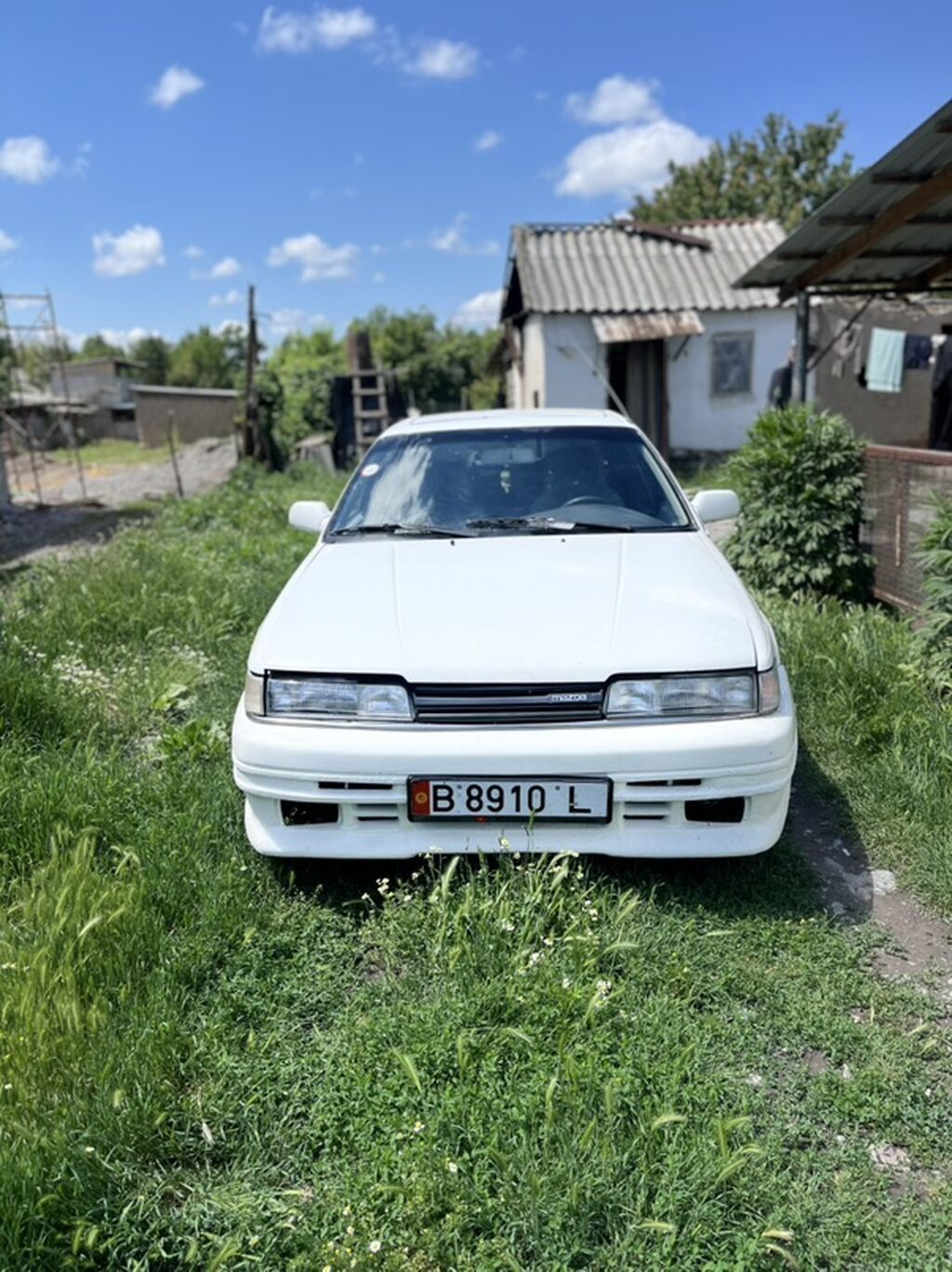 Mazda 626: 1988 г., 2 л, Механика, Бензин, Седан: фото 8