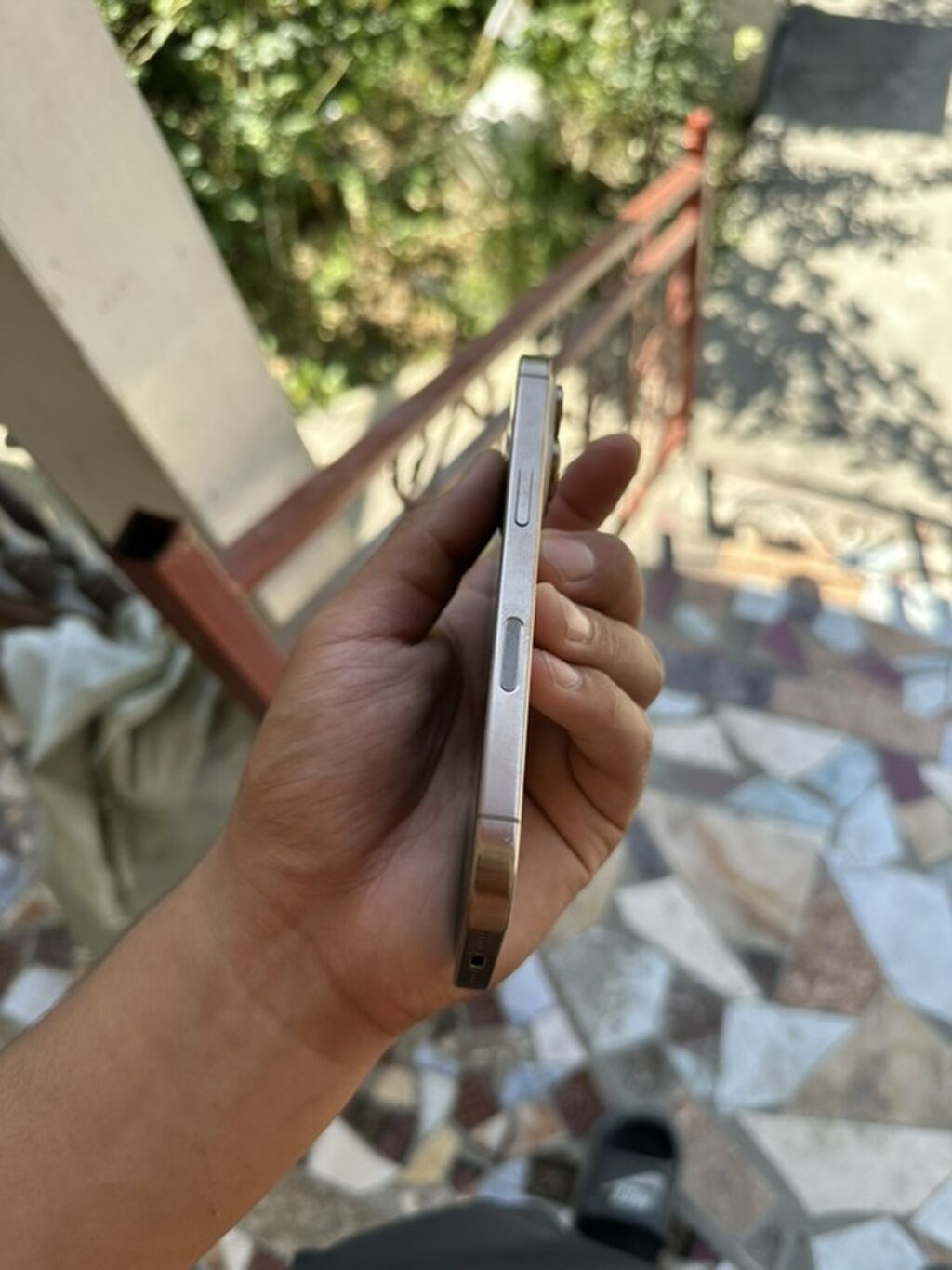 IPhone 16 Pro, 128 ГБ Характеристики и детали: - Модель: iPhone 16: фото 5