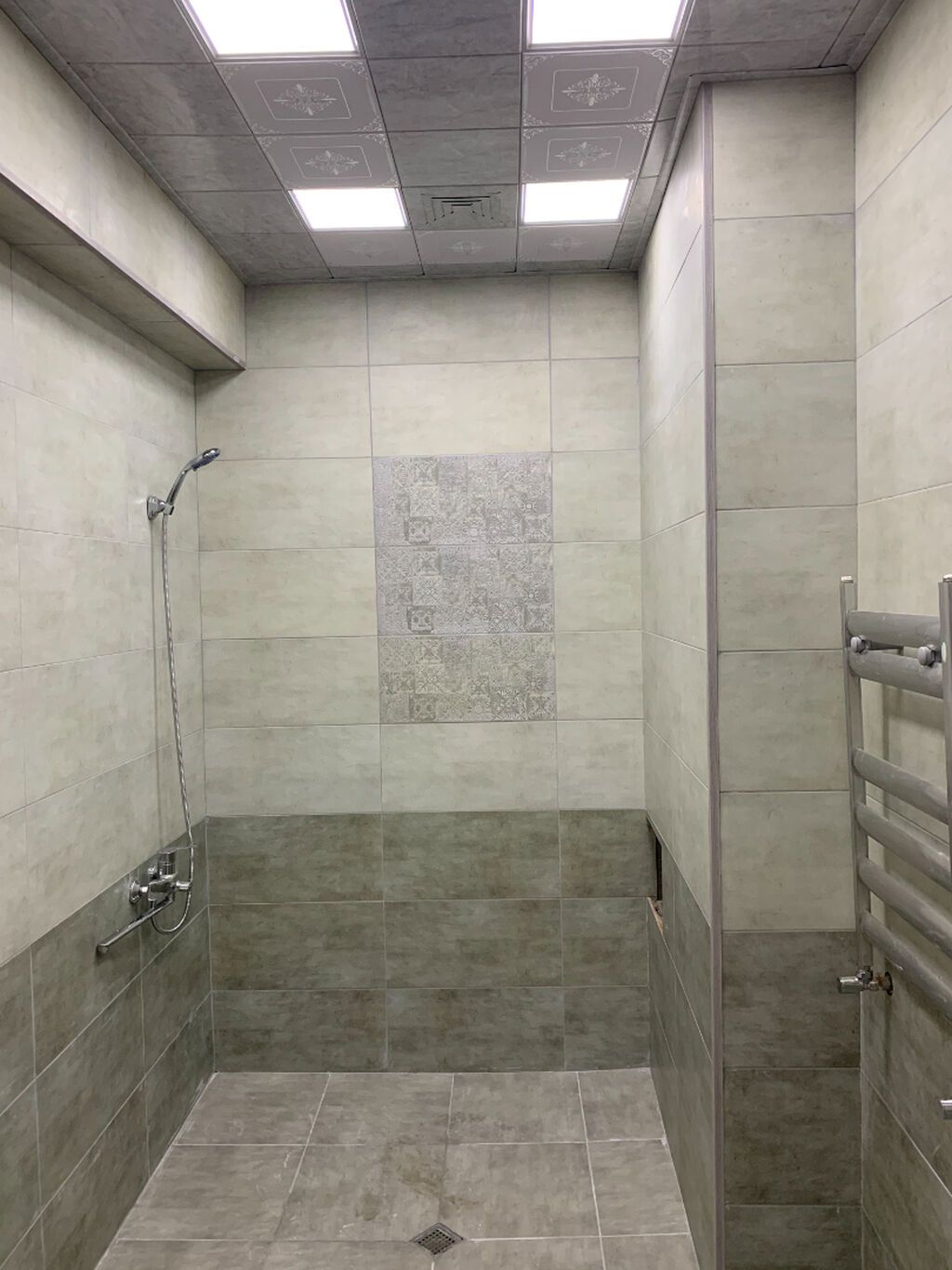 Xırdalan şəhəri, AAAF Park yaşayış kompleksi, 25-ci küçə, 5-ci bina