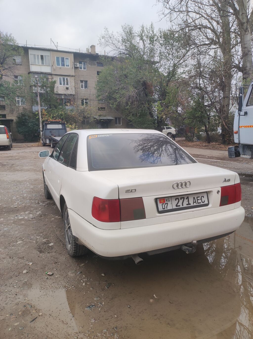 Audi A6: 1995 г., 2 л, Механика, Бензин, Седан: фото 4