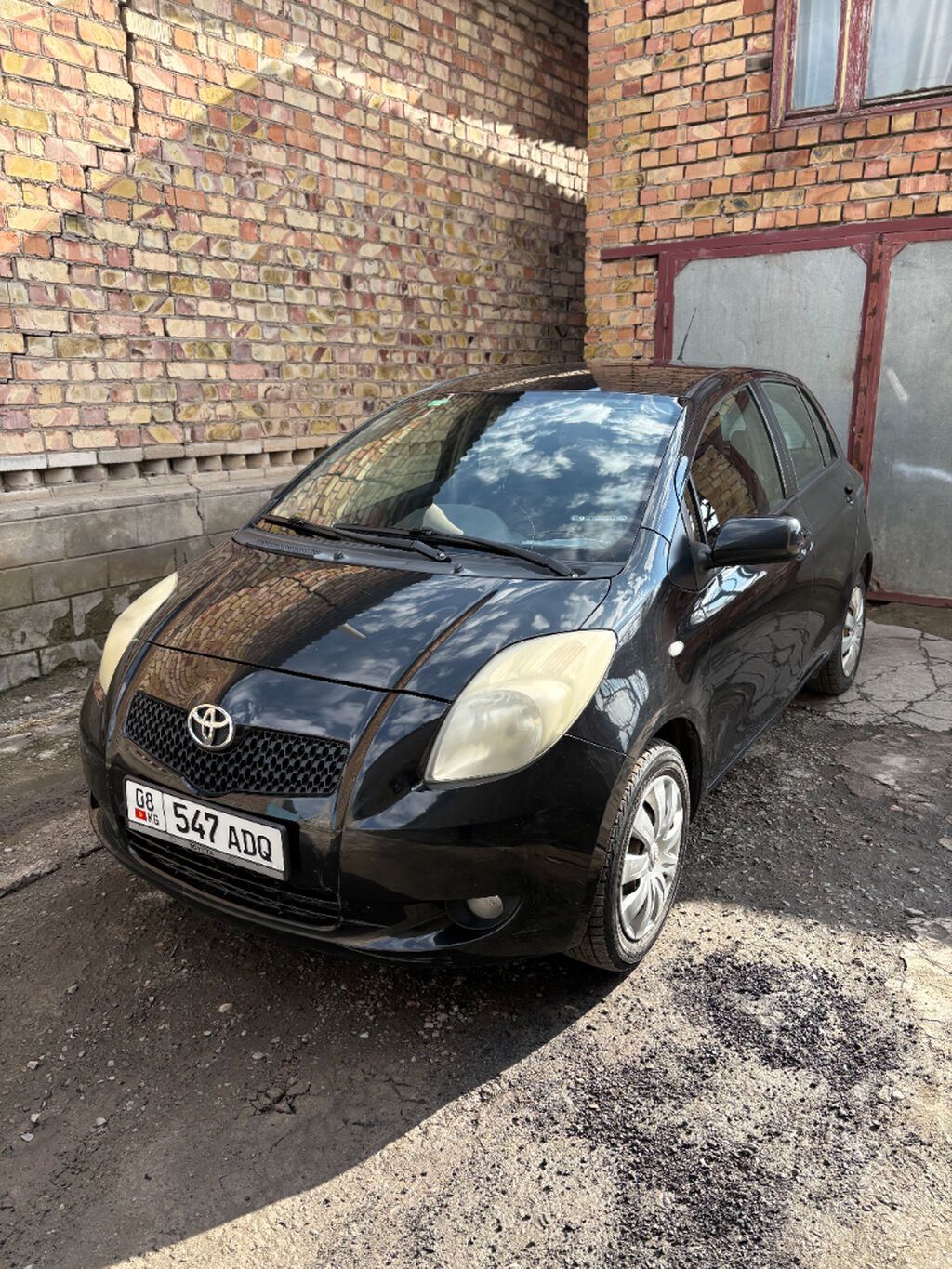 Toyota Yaris: 2007 г., 1.3 л, Механика, Бензин, Хэтчбэк: фото 6
