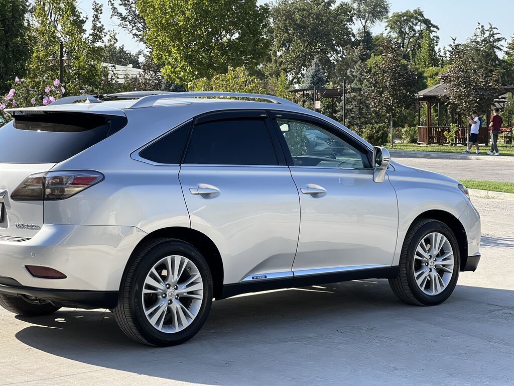 Lexus RX: 2010 г., 3.5 л, Автомат, Гибрид, Кроссовер: фото 3